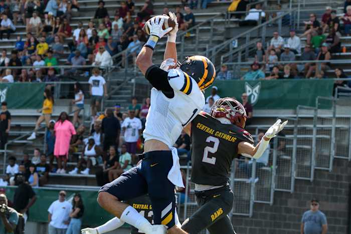 Central Catholic Oregon vs Bellevue Washington football September 2 2023 Ken Waz 17